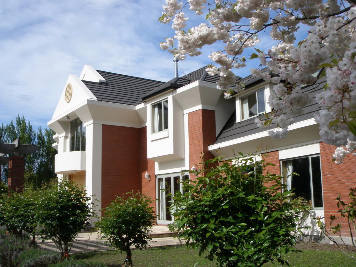 Shamrock Garden B&B Airport Christchurch Exteriör bild